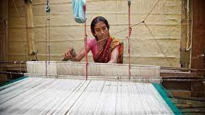 Making of Dhaniakhali saree