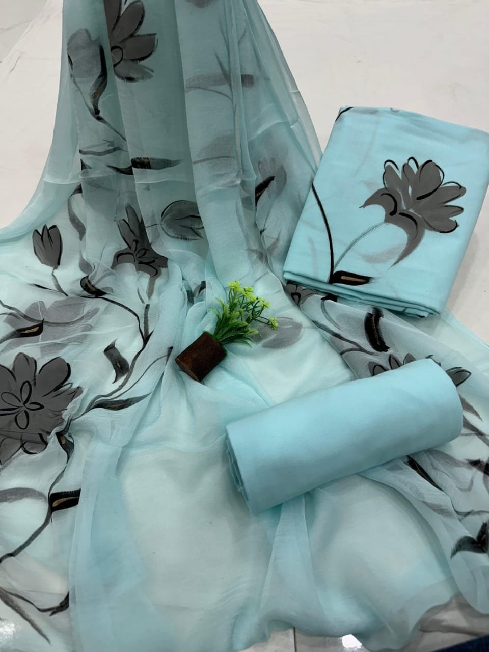 Handpainted Chiffon D 85light blue Handpainted Cotton suit with chiffon Dupatta